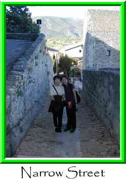 Narrow Street Thumbnail