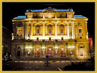 theater.jpg (75173 bytes)