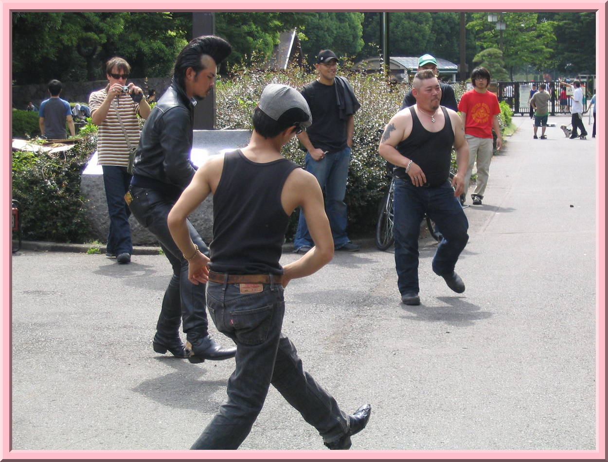 More Elvises